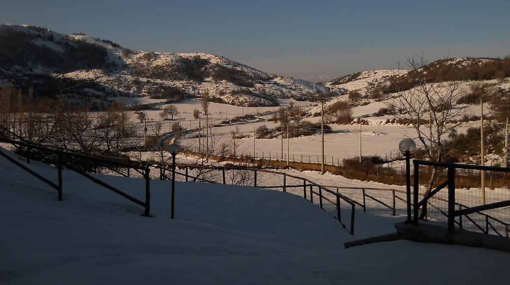 Azienda Agrituristica La Casetta Del Pollino Mormanno Buitenkant foto