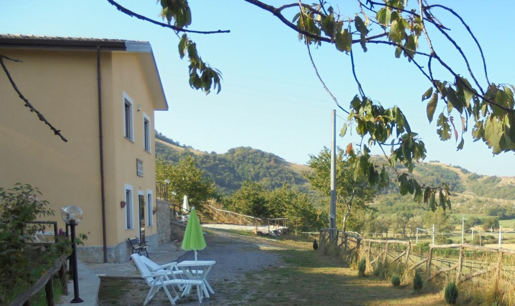 Azienda Agrituristica La Casetta Del Pollino Mormanno Buitenkant foto